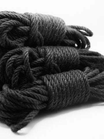 Black hand-dyed jute rope